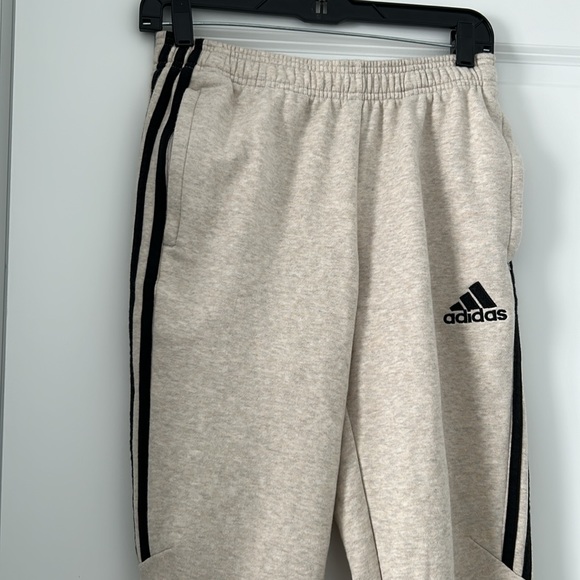 Adidas sweatpant joggers - Picture 2 of 10